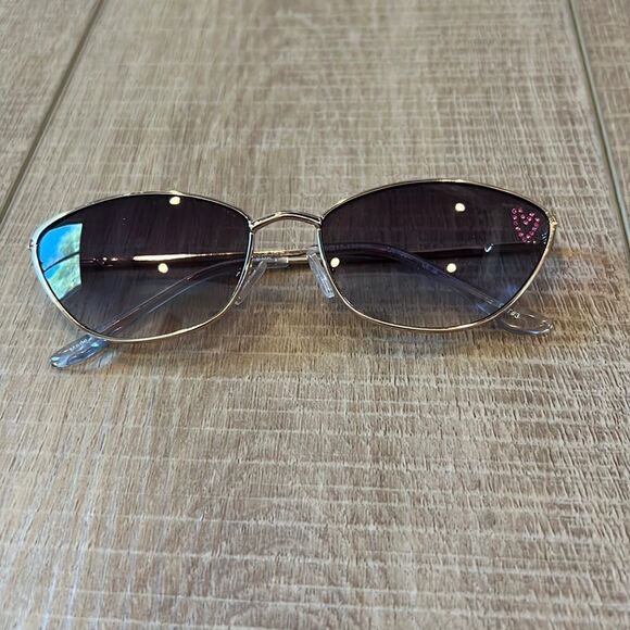 Anthropologie Accessories - Anthropologie Sunglasses with Heart